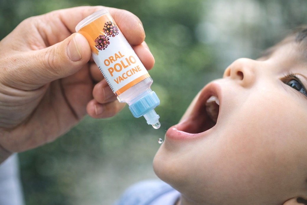 OMS certifică un nou vaccin împotriva poliomielitei pentru a consolida răspunsul global la epidemii

