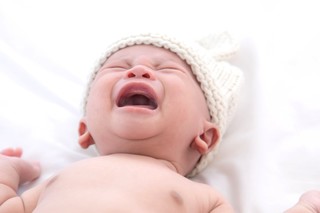 Sezonul rece aduce mai multe cazuri de infecţii cu virusul sinciţial respirator, avertizează specialiştii. Sugarii sub 6 luni, cei mai afectaţi