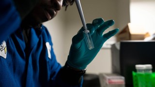 Imunoterapie avansată, activată de lumină, dezvoltată de cercetători pentru cancere greu de tratat