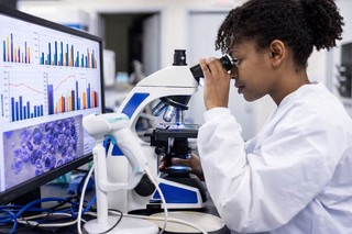 Cercetătorii au analizat toate mutaţiile posibile dintr-o regiune-cheie a unei gene implicate în cancer, pentru a înţelege cum influenţează creşterea tumorilor