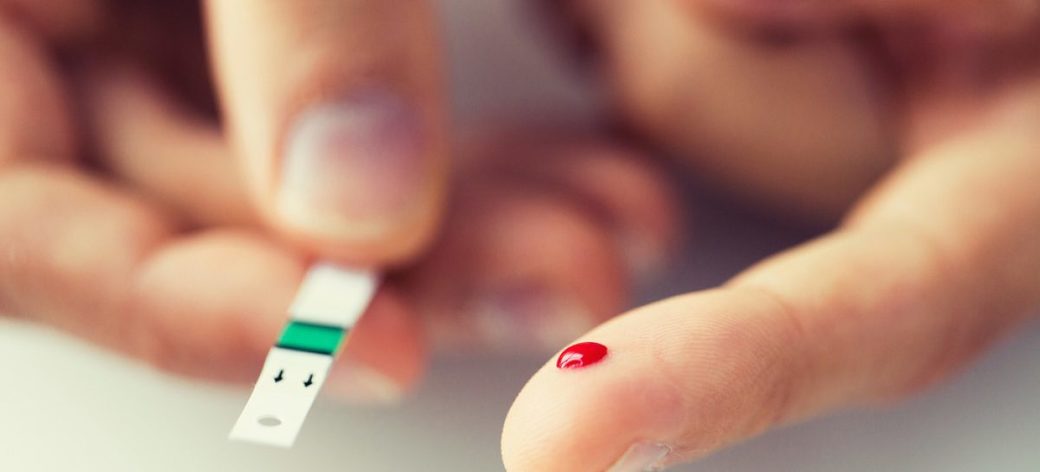 Un dispozitiv implantabil ar putea permite controlul diabetului fără injecţii