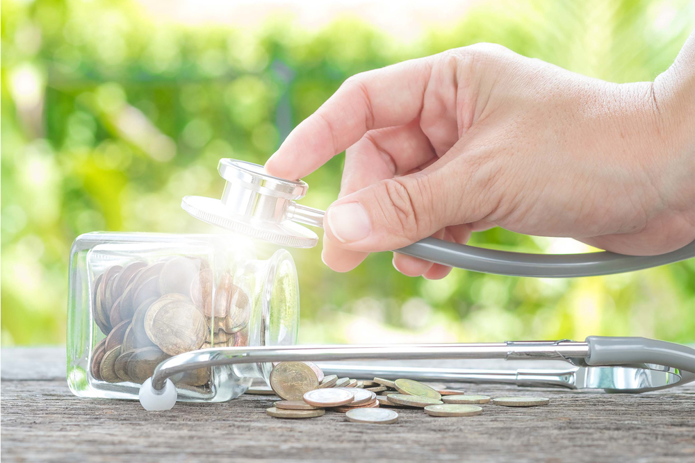 Proiectul de acordare a bonusurilor de performanţă, criticat de sindicate: nu priveşte toate categoriile de personal din sănătate şi nu are asigurată finanţarea necesară