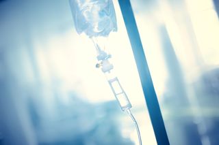 O nouă tehnologie ar putea înlocui perfuziile IV cu injecţii administrate în câteva secunde la domiciliu