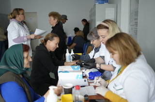 Peste o mie de români din şase judeţe beneficiază de testări medicale gratuite pentru boli cronice grave
