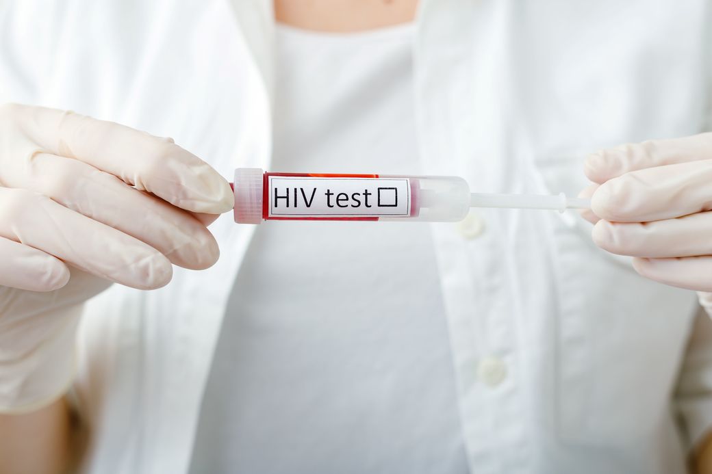 Uniunea Naţională a Organizaţiilor Persoanelor Afectate de HIV/SIDA: Manifest pentru o viaţă trăită cu HIV în sănătate, demnitate şi echitate!