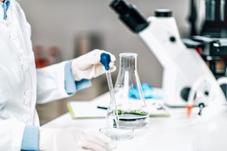 OMS România: Extinderea capacităţii de monitorizare a apelor uzate, esenţială pentru prevenirea epidemiilor de poliomielită şi alte boli transmisibile