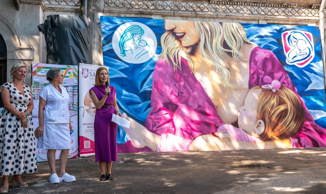 Asociaţia SAMAS deschide Săptămâna Mondială a Alăptării cu o lucrare de artă urbană