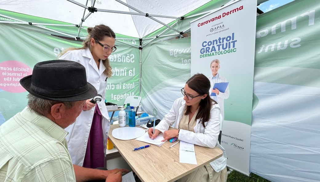 Peste 500 de români din 3 judeţe au primit consultaţii dermatologice gratuite. Aproape jumătate nu fuseseră niciodată la dermatolog