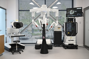 Sofmedica introduce noul sistem chirurgical da Vinci 5 în România