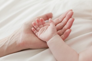 Umana Fertility şi Asociaţia Vocea Endometriozei marchează luna conştientizării endometriozei prin conferinţa „Endometrioza şi fertilitatea”, dedicată accesului la informaţie medicală validată