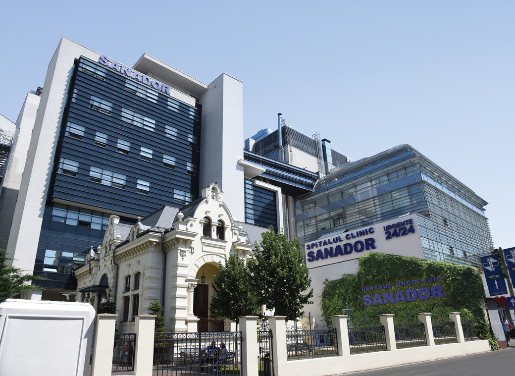 Modelul care a redefinit standardele în sistemul privat de sănătate din România. 15 ani de excelenţă medicală