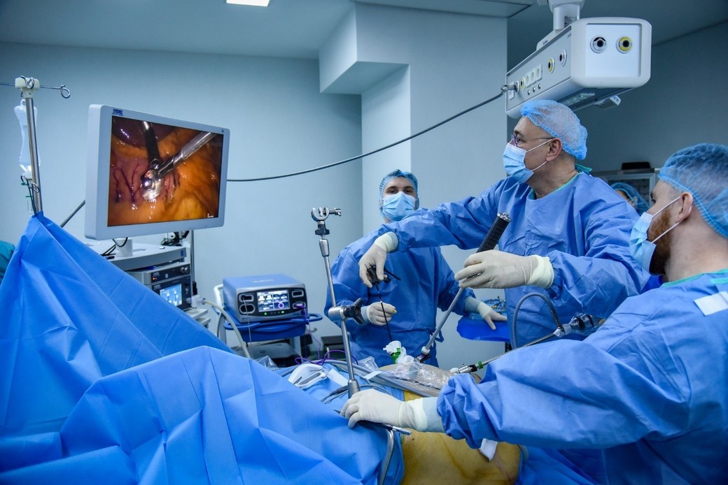 Performanţă în chirurgia obezităţii, la Spitalul Clinic SANADOR