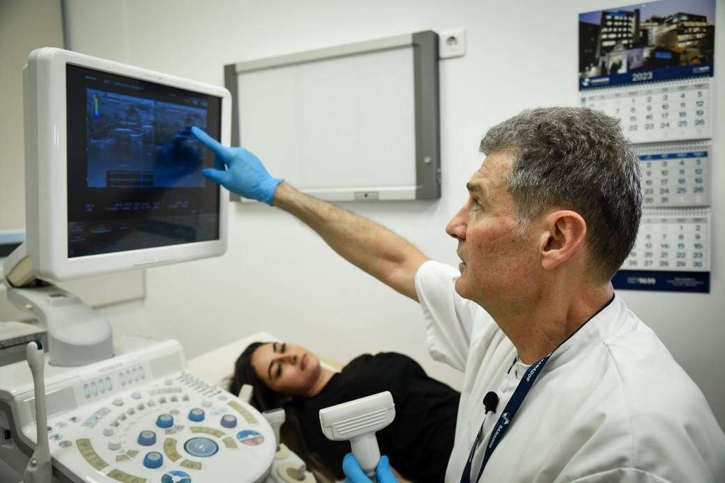 Strategii moderne pentru diagnosticul precoce al cancerului mamar, la SANADOR