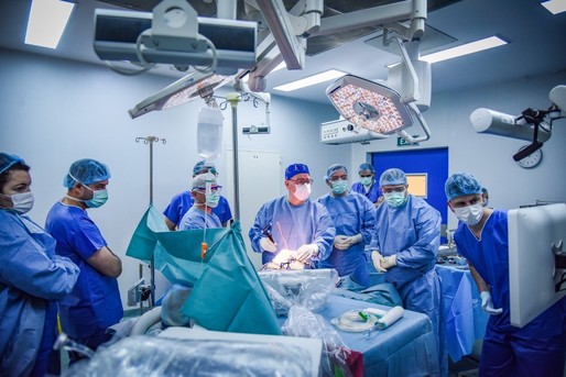 Tratamente moderne pentru traumatismele de genunchi, la Spitalul Clinic SANADOR 