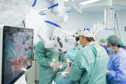 Diagnostic şi tratament pentru hernia de disc la Spitalul Clinic SANADOR 