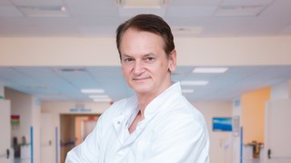 Prima intervenţie chirurgicală din România pentru cardiomiopatia hipertrofică obstructivă realizată printr-o tehnică inovatoare microinvazivă 