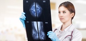 AI ar putea transforma mamografiile în instrumente de screening şi pentru bolile de inimă