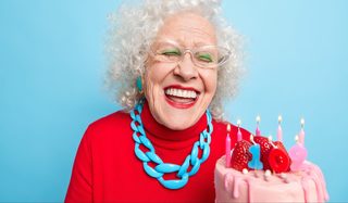 Anumite molecule din sânge identificate la centenari, asociate cu o durată de viaţă foarte lungă