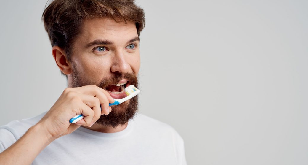 Microbiomul oral, studiat ca potenţial factor implicat în boli precum cancerul sau Alzheimer