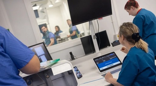 Intervenţie medicală istorică: Prima trombectomie la distanţă între SUA şi Europa marchează o nouă eră în neurochirurgie şi tratamentul AVC