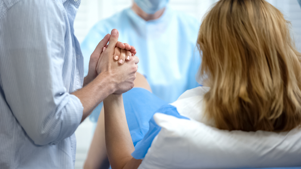 Inducerea timpurie a travaliului ar putea reprezenta o strategie benefică pentru sarcinile cu risc de macrosomie fetală