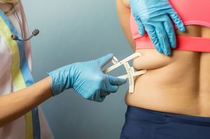 Intervenţiile pentru pierderea în greutate înainte de fertilizarea in vitro ar putea creşte şansele de a obţine o sarcină