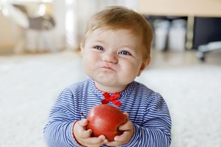Obezitatea poate fi transmisă de la părinţi la copii, dar cine influenţează mai mult moştenirea genetică: mama sau tatăl?