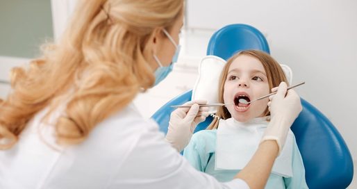 Nivelurile mai ridicate de vitamina D la mamă în timpul sarcinii, legate de un risc mai scăzut de carii dentare la copii