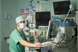 Siguranţă mai mare pentru pacienţi în chirurgia pulmonară majoră: cel mai amplu studiu din lume oferă noi repere