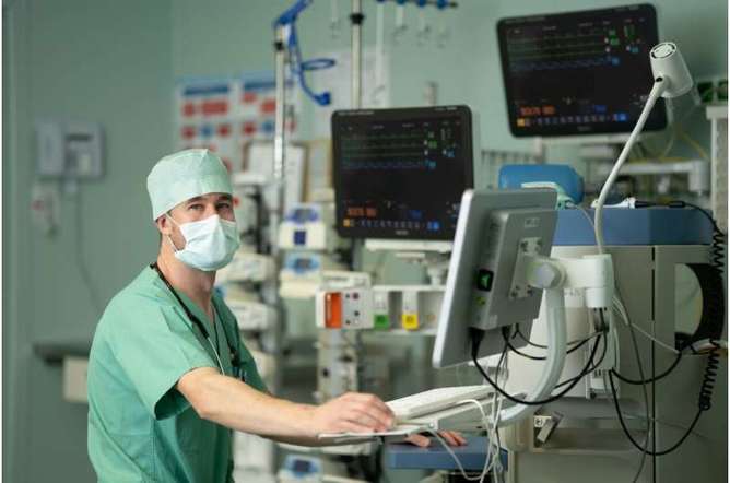 Siguranţă mai mare pentru pacienţi în chirurgia pulmonară majoră: cel mai amplu studiu din lume oferă noi repere
