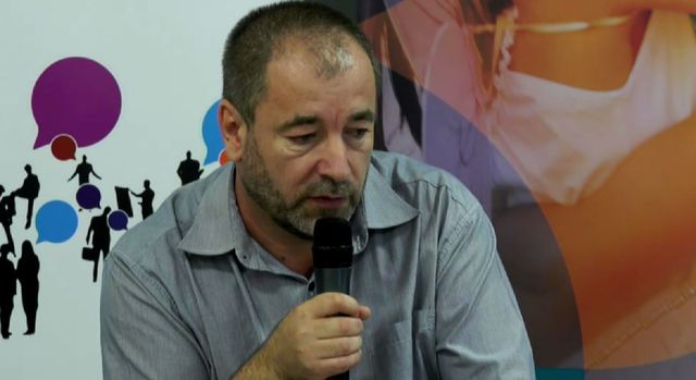 Poza pentru articolul INTERVIU Iulian Petre (UNOPA): Prevenirea HIV lipseşte aproape cu desăvârşire în România. Ne comportăm de parcă HIV nu ar mai exista