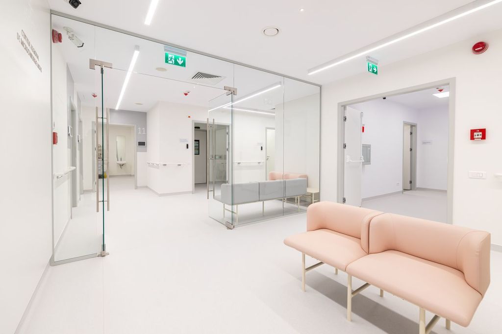 Primul spital din România dedicat exclusiv tratamentului integrat al patologiilor tumorale, inaugurat în nordul Bucureştiului