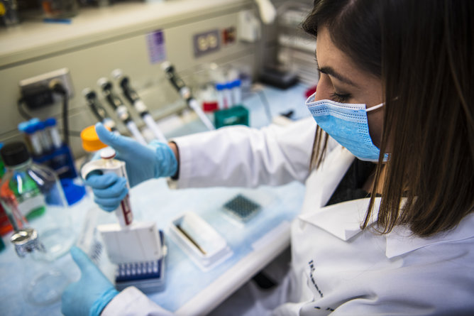 Vaccin experimental împotriva cancerului de sân triplu negativ: rezultate promiţătoare în primele studii clinice