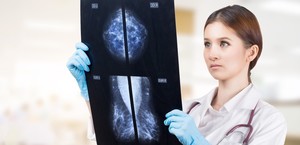 O analiză simplă de sânge poate estima ce tratament va funcţiona în cazul cancerului de sân, arată un studiu